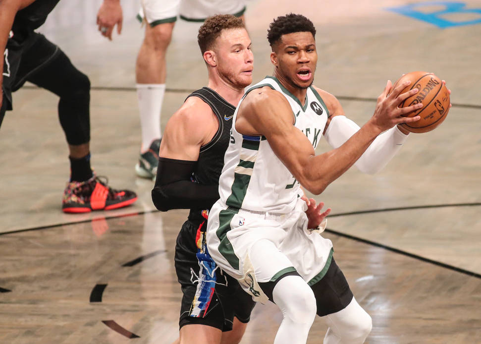 开云体育-字母哥复出首秀出彩，山东泰山主场险胜国际米兰，豪取50连胜的简单介绍